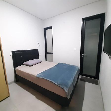 Hotel Oyo Life 92770 Cozy Puri 22 Jakarta Exterior foto