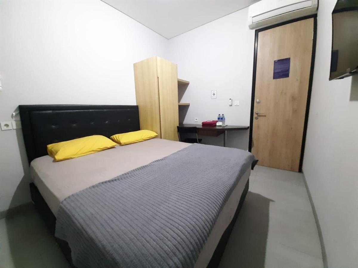 Hotel Oyo Life 92770 Cozy Puri 22 Jakarta Exterior foto