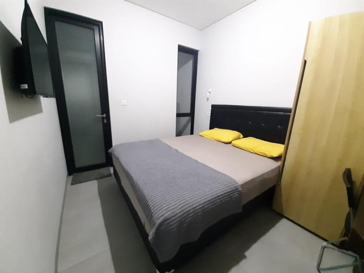 Hotel Oyo Life 92770 Cozy Puri 22 Jakarta Exterior foto